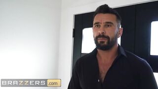 Brazzers - Beauty Dark Haired Desiree Dulce getting herself a Huge Cock