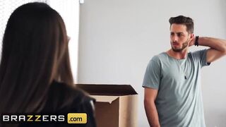 Brazzers - Big Boobed cougar Richelle Ryan Gets a Lusty Young Penis