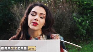 Brazzers - Valentina Nappi Struts over and Offers Danny what he's been wish