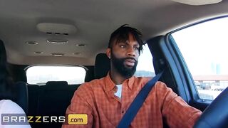 Brazzers - Curvy Cunt With Mouth Osa Delicious Gets Drilled inside the Wc