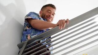 Brazzers:Party like a Finger's up your Trailer