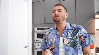 Brazzers:Party like a Finger's up your Trailer