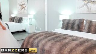 Brazzers - Extra Thicc Lela Model Cucks her Beta Hubby
