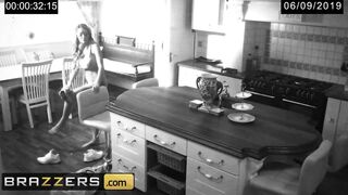 Brazzers - Long Tit cougar Stacey Saran Cucks Hubby with Next Door