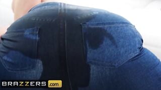 Brazzers - PAWG Britney Amber Loves Anal and Dick Blowing