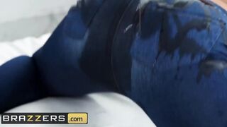 Brazzers - PAWG Britney Amber Loves Anal and Dick Blowing