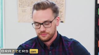 Brazzers - Cheating milf Christie Stevens needs Huge Penis