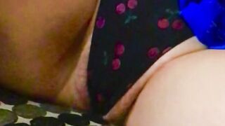 Pose my Bushy Pink Snatch – American Milf 11