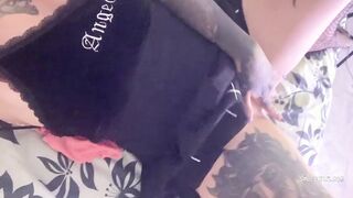 Gothic hoe ejaculates home sex tape