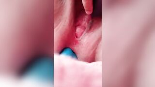 Sexywingedone loves dildos into her butt!