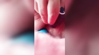 Sexywingedone loves dildos into her butt!