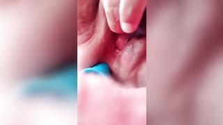 Sexywingedone loves dildos into her butt!