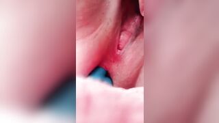 Sexywingedone loves dildos into her butt!