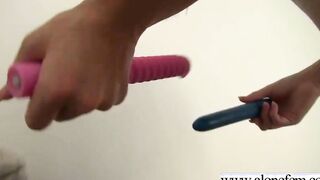 Freak Beauty Solo Women (kiera) Play With Sex Vibrators On Web Cam vid-05
