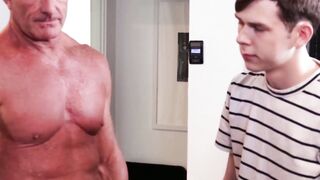 Dakota Lovells cuckold coup Stepmoms cumfilled transmission to his butt