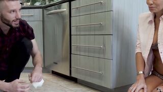Kitchen Heat MILF Ryder Skye Takes on the BrotherinLaw