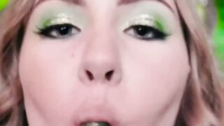 Sisterhood of Desire Hoe 4