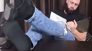 SoleMatesXXX.com   Bearded Bronx Blasts Off in SweatSoaked Solo Foot Frenzy