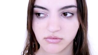 Juicy 19yo Sweetheart Craves Raw XXX Thrills