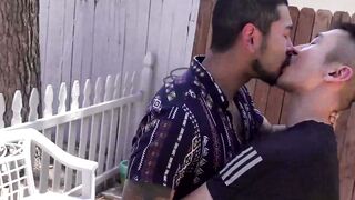 Sikos Sexo Jon Darra Takes Hans Raw on a Wild Ride
