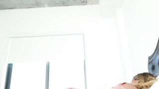 SisterKnowsBest.com  Curvy Cutie Penelope Peterson Trades Secrets with Stepbrother Superior Brock Magnum