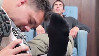 Sole Mates Vinnis ToeTally Appealing Screams