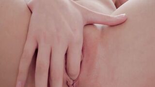 Slobbering Sweetheart Chloe Roses Messy Mouth Adventure