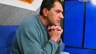 Privater Porno von Paar mit bester Freundin