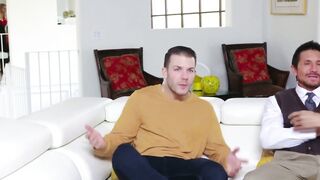 Seduced by Desire A Sizzling Encounter with Milf Alix Lynx