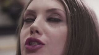 Sizzling Summer Elenas Raunchy Rampage