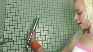 Squirting Sensations A Blondes Splashy Obsession