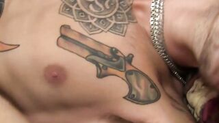 Inked Intoxication A Young Studs手を使ってPLEASUREr Himself