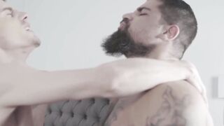 Muscular hunk hammers stepson bare after being sucked off
