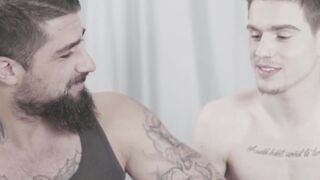 Muscular hunk hammers stepson bare after being sucked off