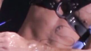 Fingertips in Paris