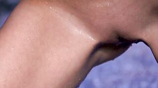 Sultry Seductress Niemira Unleashes Her Inner Siren