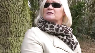 MILF Boulevard Blonde Bombshell Licks Her Way to Bliss