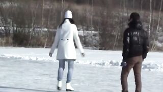 SIZZLING SKATES AND SULTRY SKates