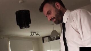 Chokehold Siren Chloe Carter Submits to Passion