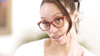 UNLEASH THE DESIRE Seductive Sensation Riley Steele Teases Mia Khalifa with Exclusive Blowjob Review!