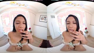 VRALLURE Pool Day Vacay (Serena Santos)