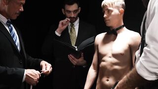 Triple Threat Noah Whites Ménage à Trois