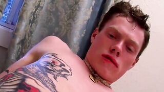 Horny kinky twink jerks it off and cums on his own face