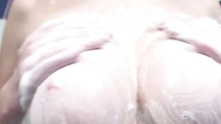 Dirty Secrets in the EnSuite A Sultry, MiddleAged MILFs Bath Time Confession