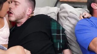 "Teen Lesbian Threesome with Mature Woman - Finger Play & Oral Sex"