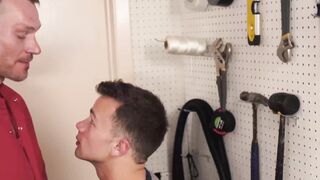 Sizing Up the Competition Hoe 4