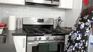 "Elegant Mature Milf Swallowing Passionately - Step Aunt Steals The Show"