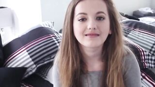 "Teen Stepsister's Panties Get Wet in Shower - Teens In Heat"