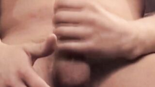 "Hunk's Solo Jerkoff - Hot Guy Shoots Big Load"