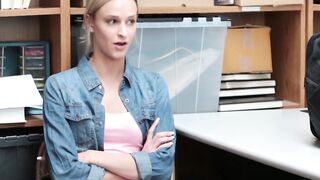 Daring Heist Emma Hixx Gets Caught and Craves Compliance
